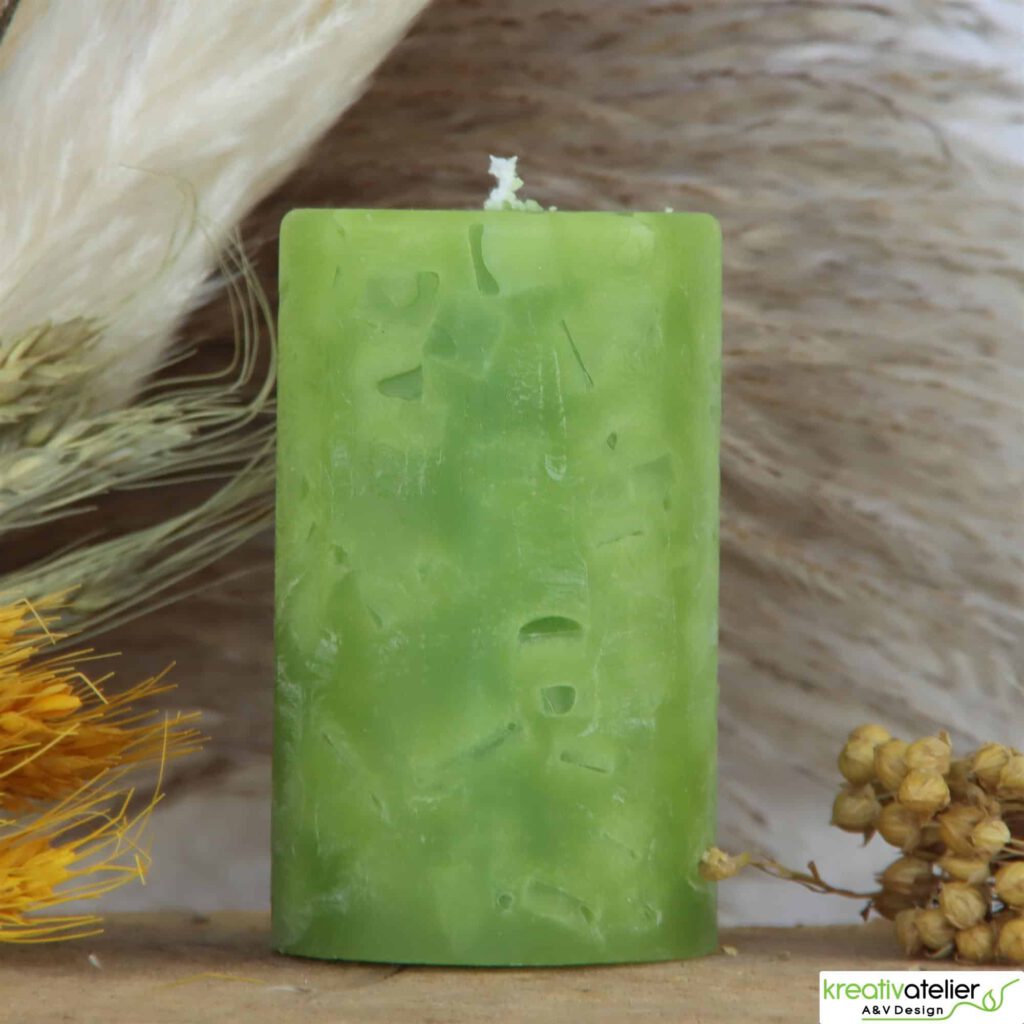 WW7403 307 Gruene Wachswuerfelkerze Naturmosaik handgefertigte Wachscrackerkerze personalisierbar 03