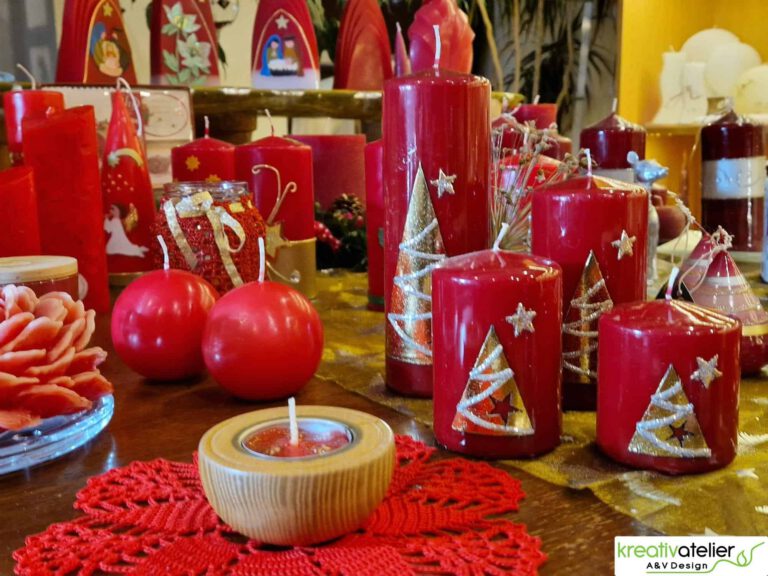 Der wohl größte Weihnachtsmarkt für handverzierte Kerzen in Lüdinghausen im Münsterland Weihnachtsmarkt fuer handgefertigte Weihnachtskerzen in Luedinghausen