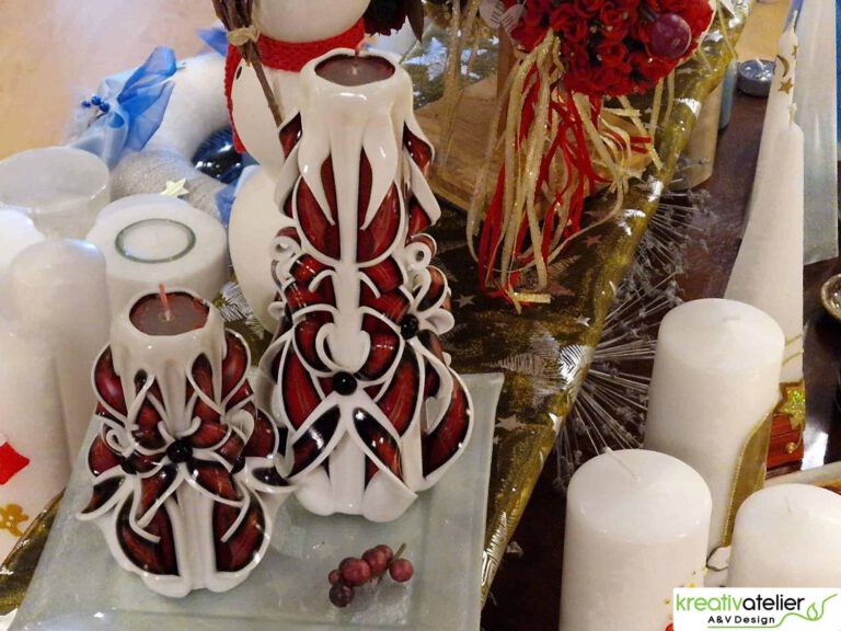 Der wohl größte Weihnachtsmarkt für handverzierte Kerzen in Lüdinghausen im Münsterland Weihnachtsmarkt fuer handgefertigte Weihnachtskerzen in Luedinghausen