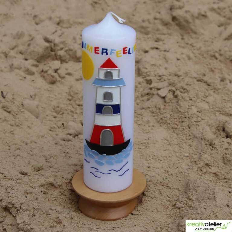 weisse maritime Kerze Summerfeeling mit Leuchtturm und Echtwachsbeschriftung