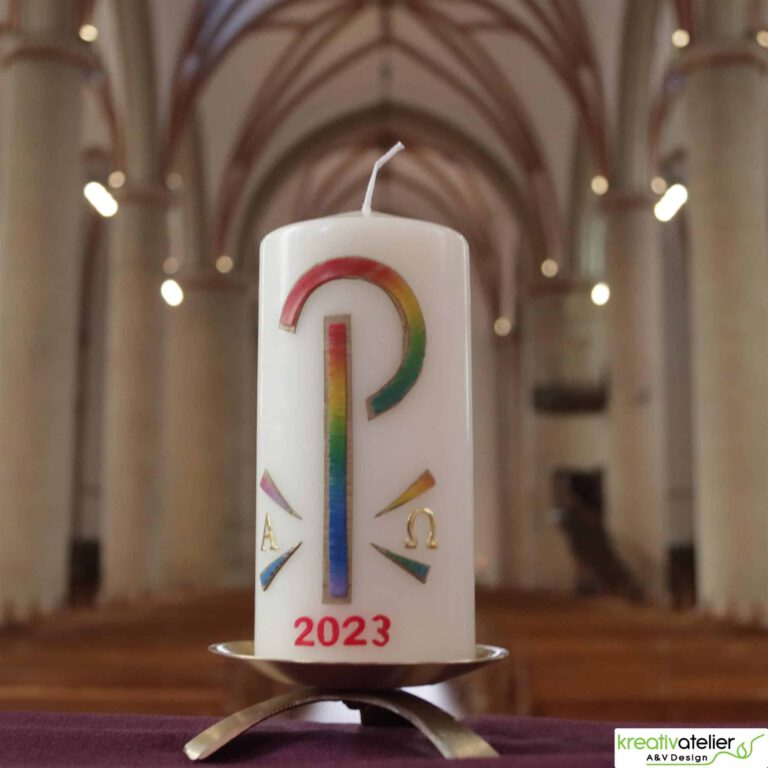 OK009 Osterkerze mit Pax und Alpha und Omega in elfenbein 10