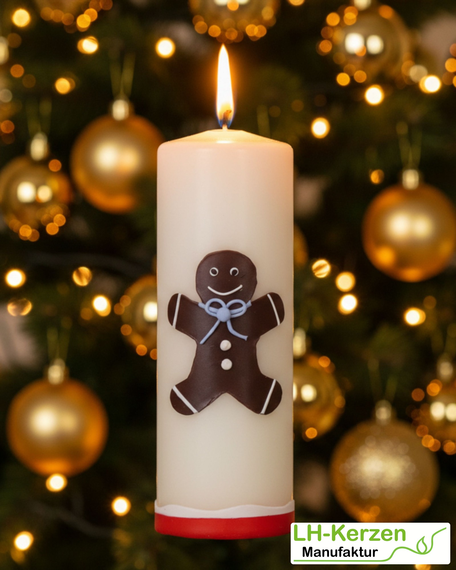 cremefarbige Weihnachtskerze mit Lebkuchenmann