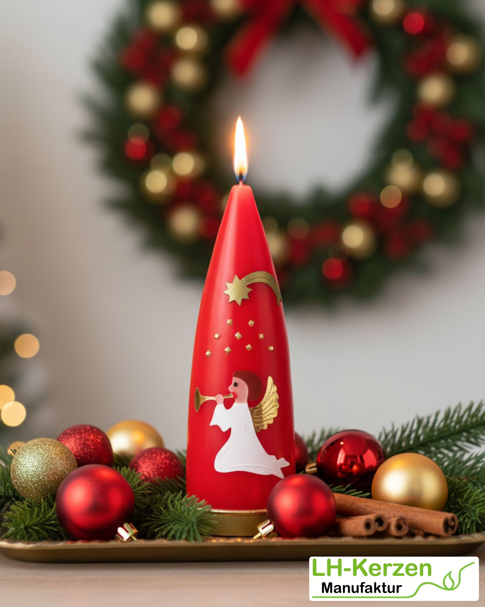 Personalisierbare rote Weihnachtskerze mit Engel und Stern –Festliche Dekoration für die Adventszeit