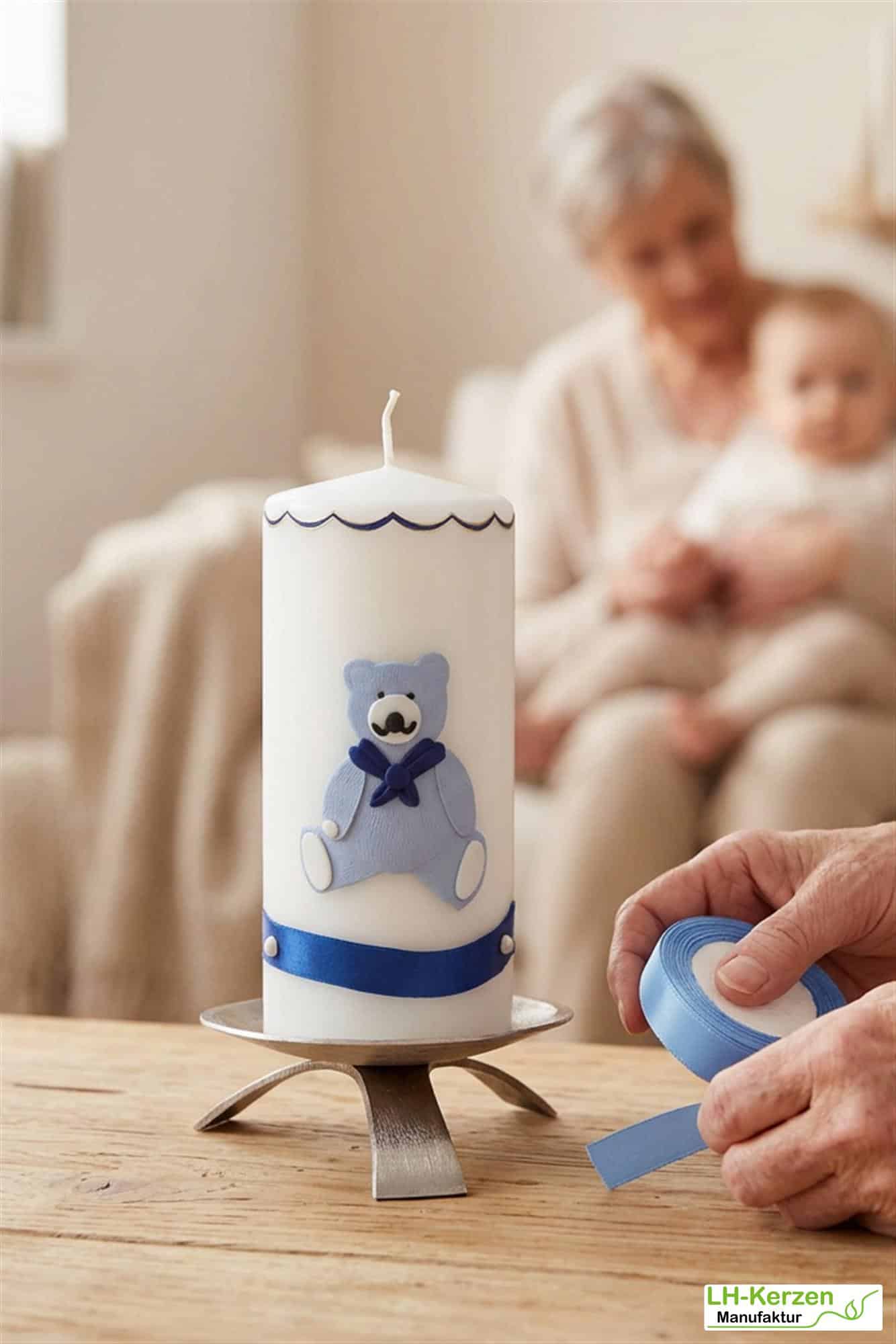 Geburtskerze personalisierbar mit blauem Bärchen, Geschenk Geburt mit Namen, Babygeschenk
