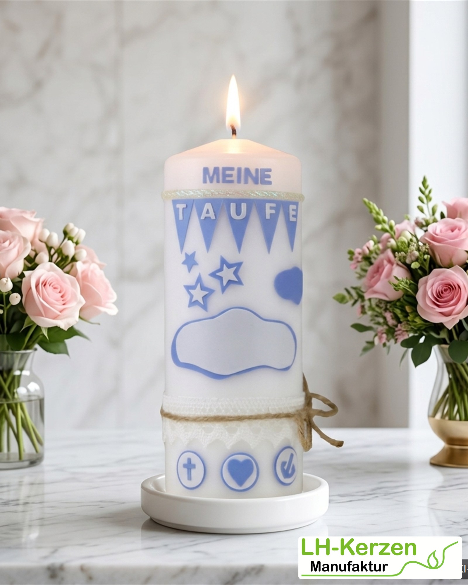 Taufkerze „Meine Taufe“ mit Wimpelkette & Sternen in Blau – handverziert