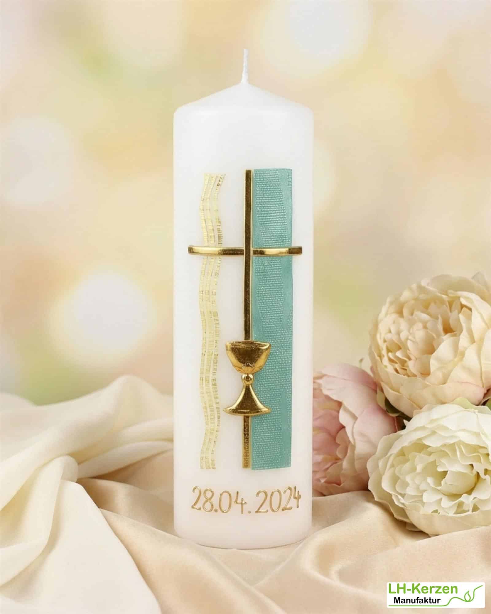 weiße Konfirmationskerze mit Kelch und Kreuz in gold - handverziert & personalisierbar