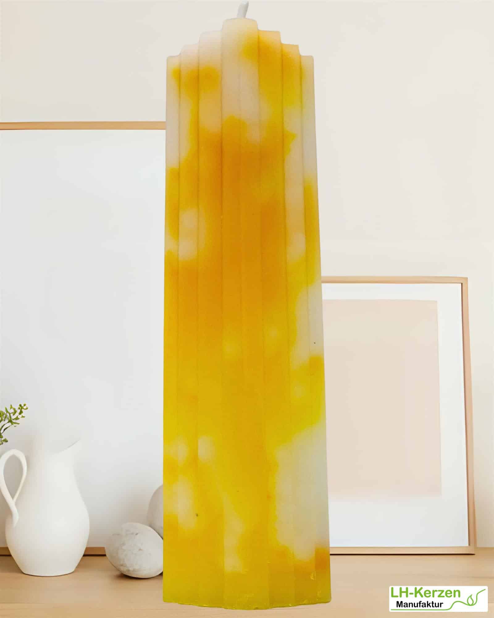 Designerkerze Skyline mit gelbem Farbverlauf – künstlerische Wohnidee für Licht & Lebensfreude