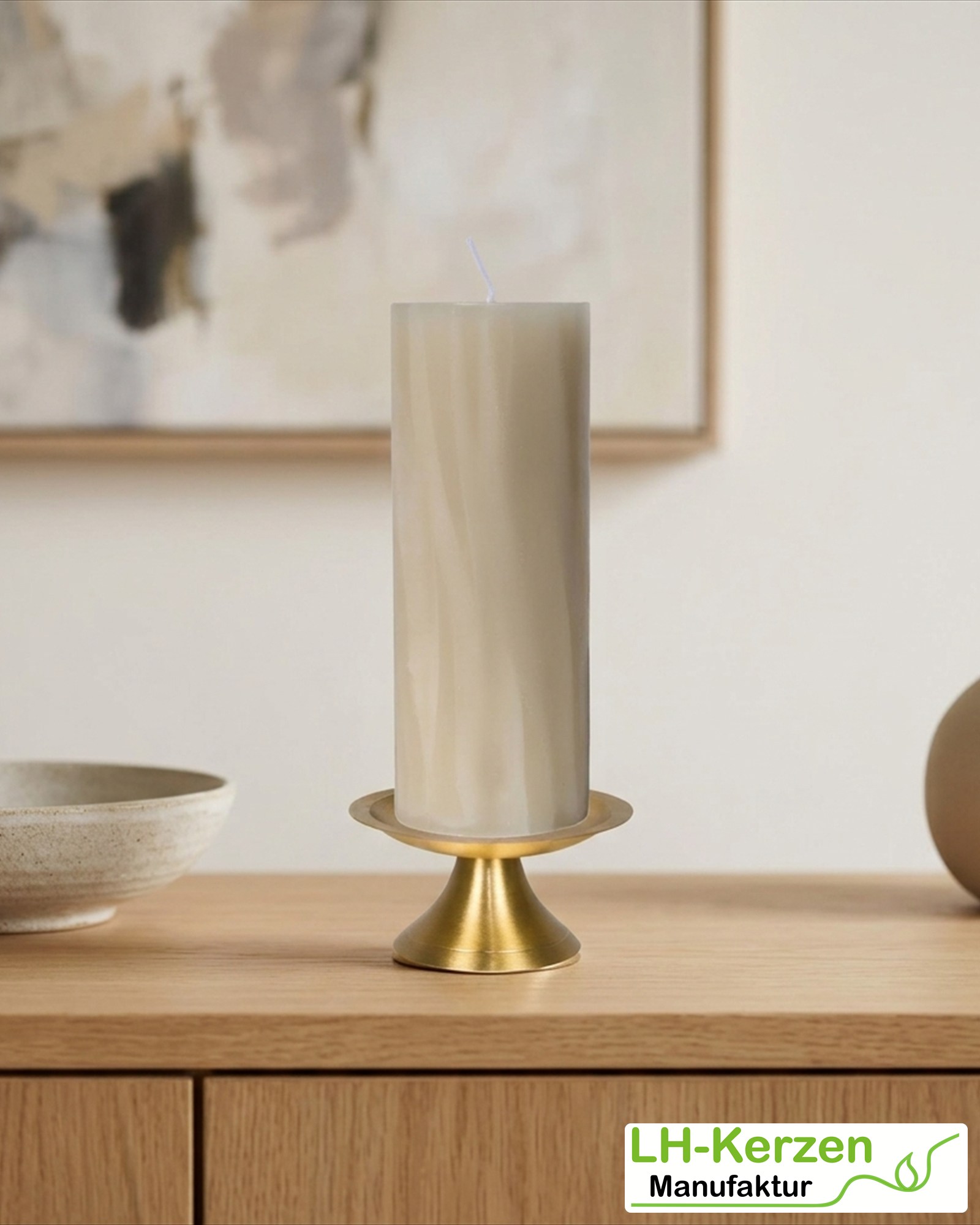 Marmorkerze Sandbeige – Ø 6 × 16 cm, personalisierbar
